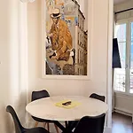 Marais, Rue Beaubourg - 6 Places