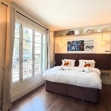 Apartment Marais, Rue Beaubourg - 6 Places Paris